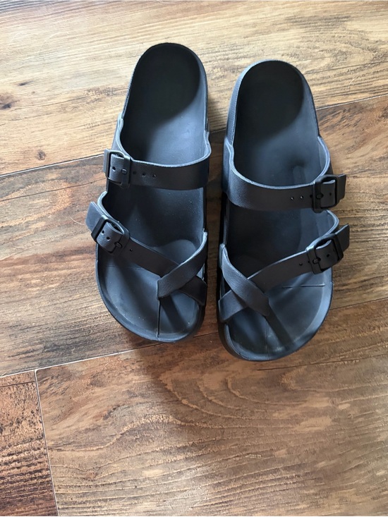 Shoes - Women’s Black Two-Strap Buckle Sandals with Toe Loop